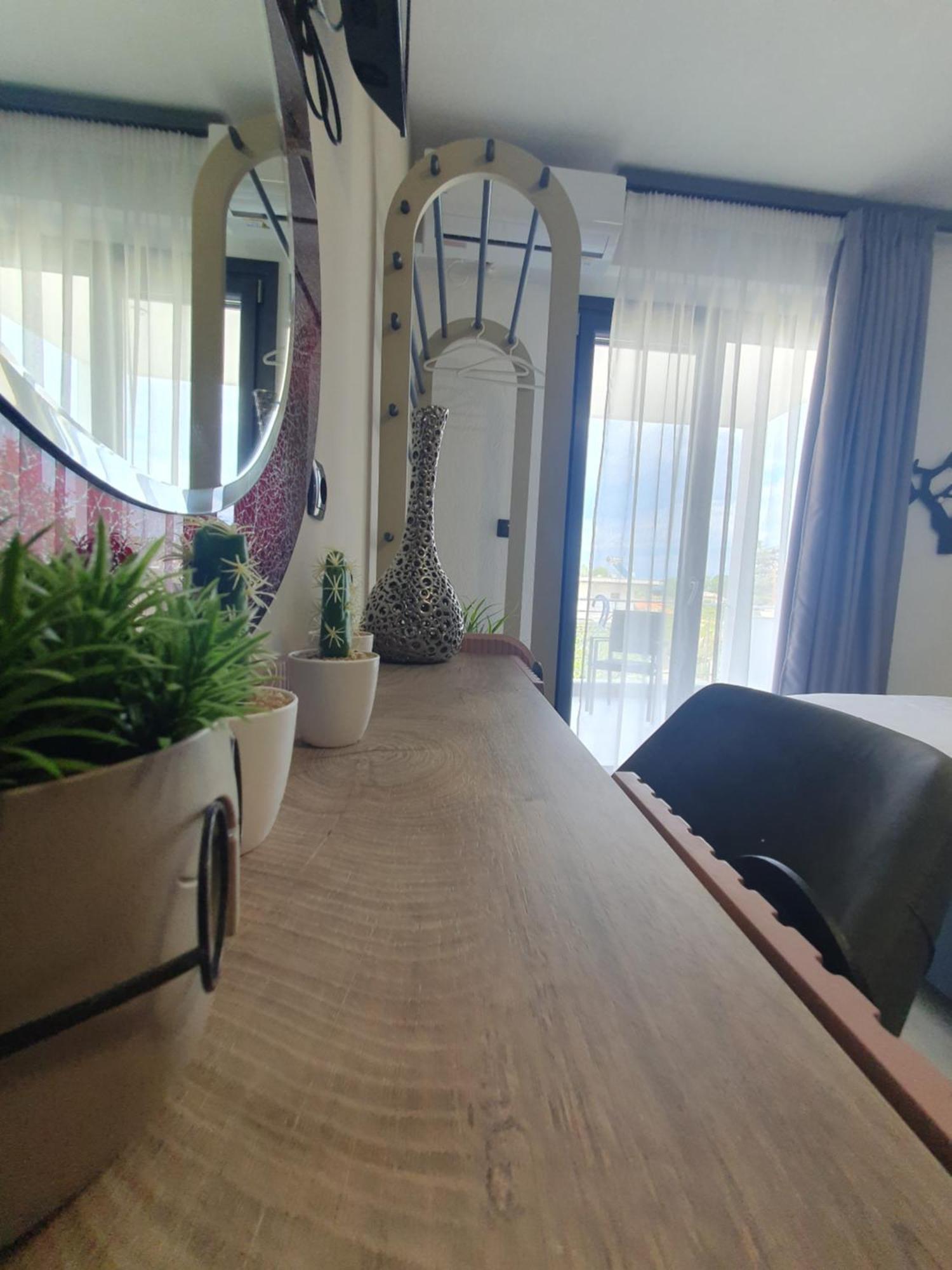 Olea Luxury Suites アスプロヴァルタ エクステリア 写真
