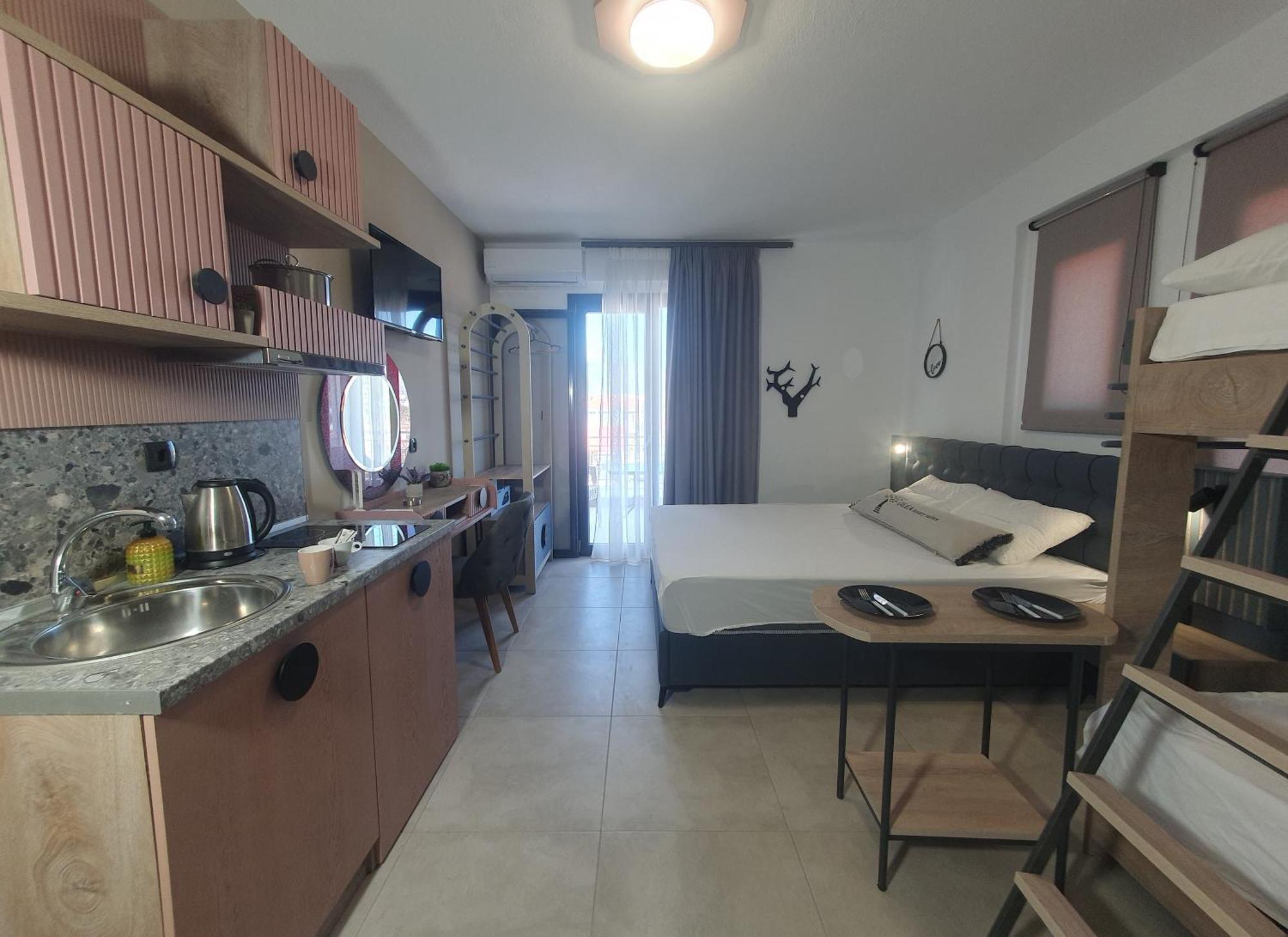 Olea Luxury Suites アスプロヴァルタ エクステリア 写真